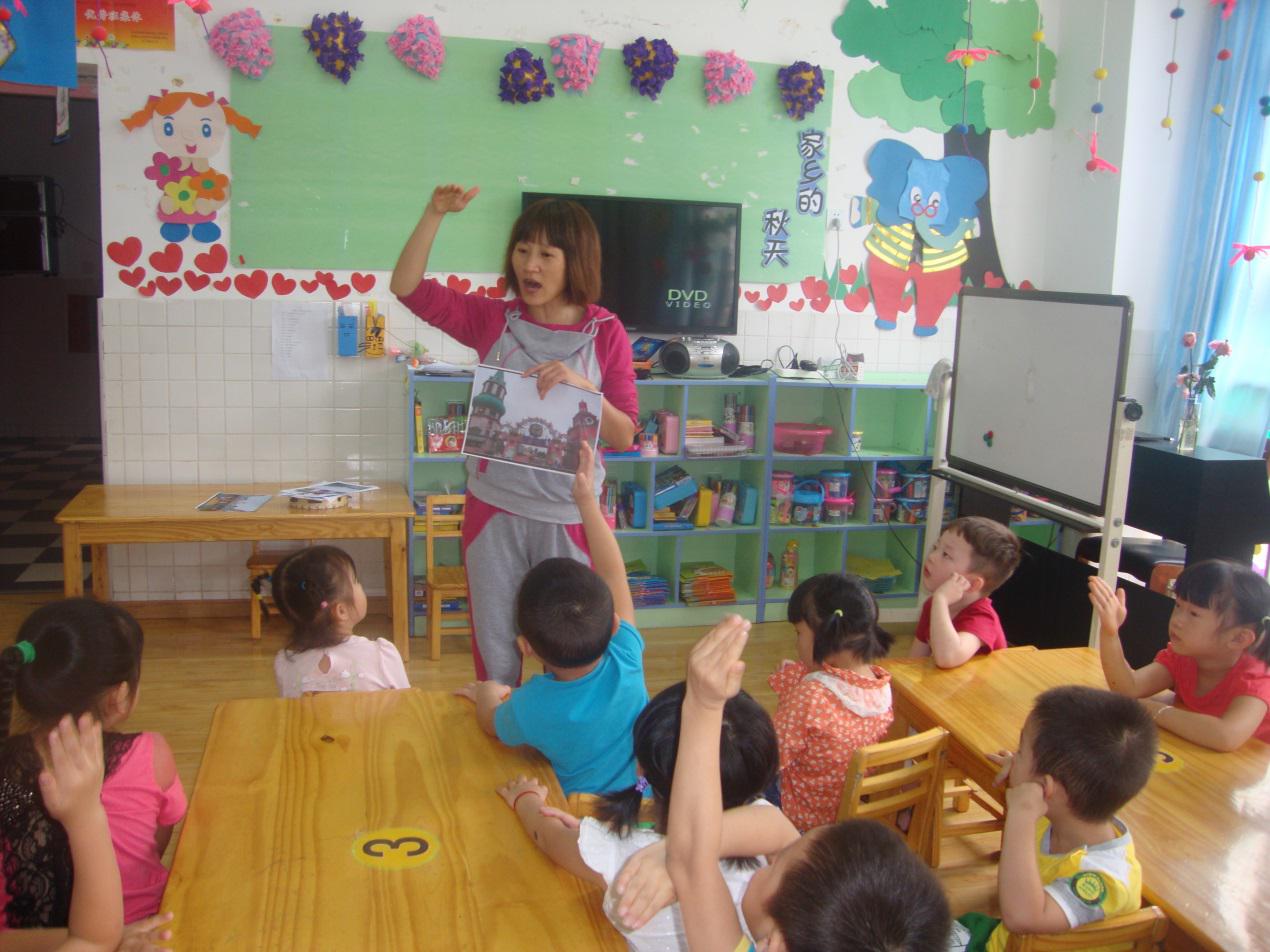 华阳幼儿园西区中班组开展"家乡的景色"主题活动