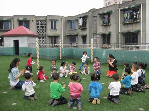 放飞幼儿童年 感悟国学魅力--记机关幼儿园小班