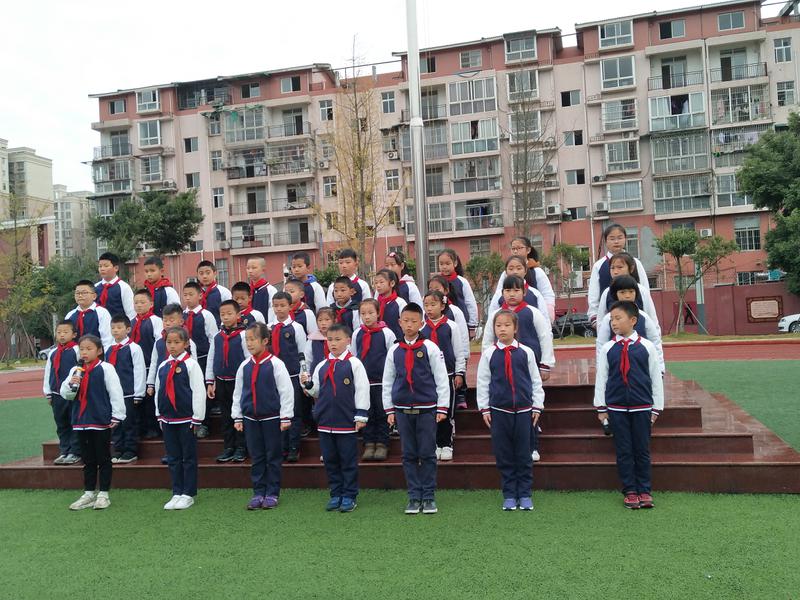心怀感恩,与爱同行——双流区棠湖小学(南区)2019年秋