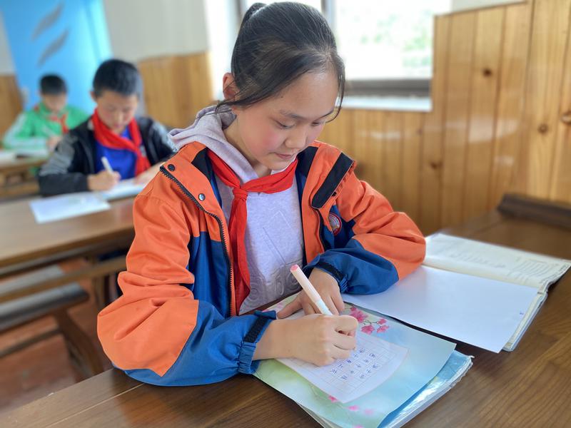 传承经典美文营造书香校园记双流区永安小学最美书写小明星选拔暨学生