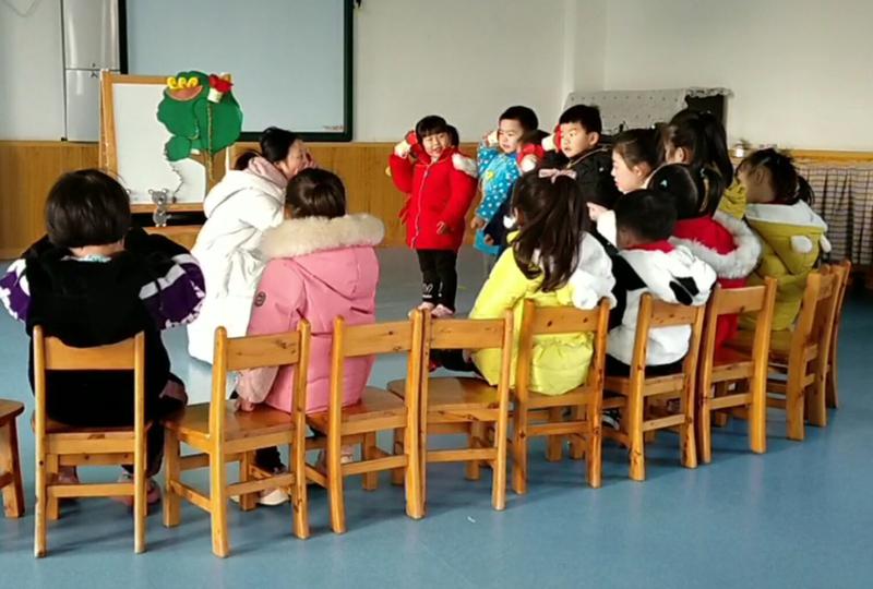 专业分析,重点研讨——记黄水幼儿园12月语言教研组活动