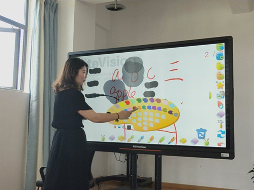 交互式电子白板，促师幼交互活动--双流区公兴幼儿园开展电子白板培训