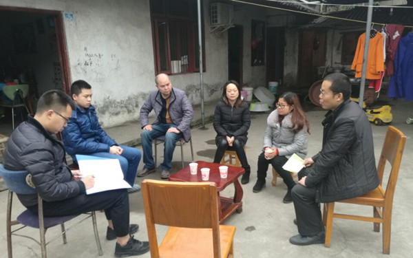 高志福老师的带领下利用周末休息时间自行驾车来到全年级共30名同学