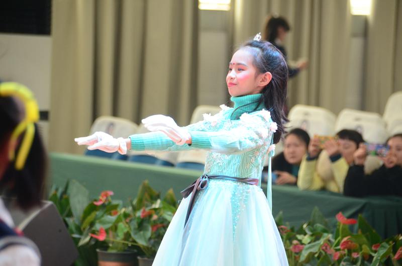 20191231艺术节班级合唱 (65)
