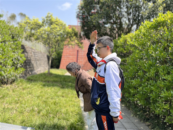 清明祭扫 (11)