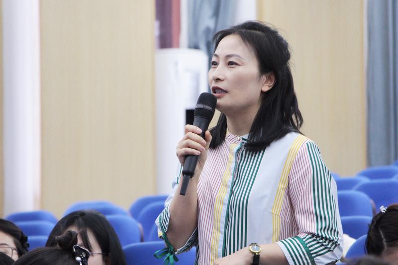 研讨 (4)